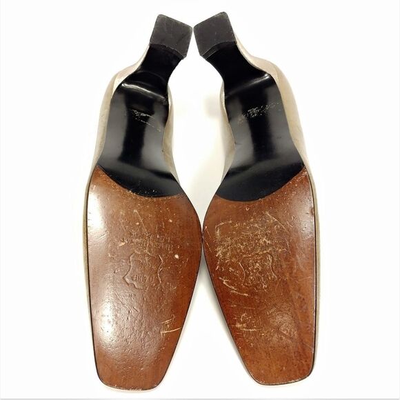 Stuart Weitzman Gold Textile Pumps Sz 8.5AA - Picture 7 of 8